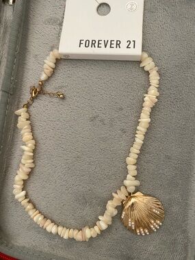 Forever 21 Cream Bead Necklace with Gold Shell Charm